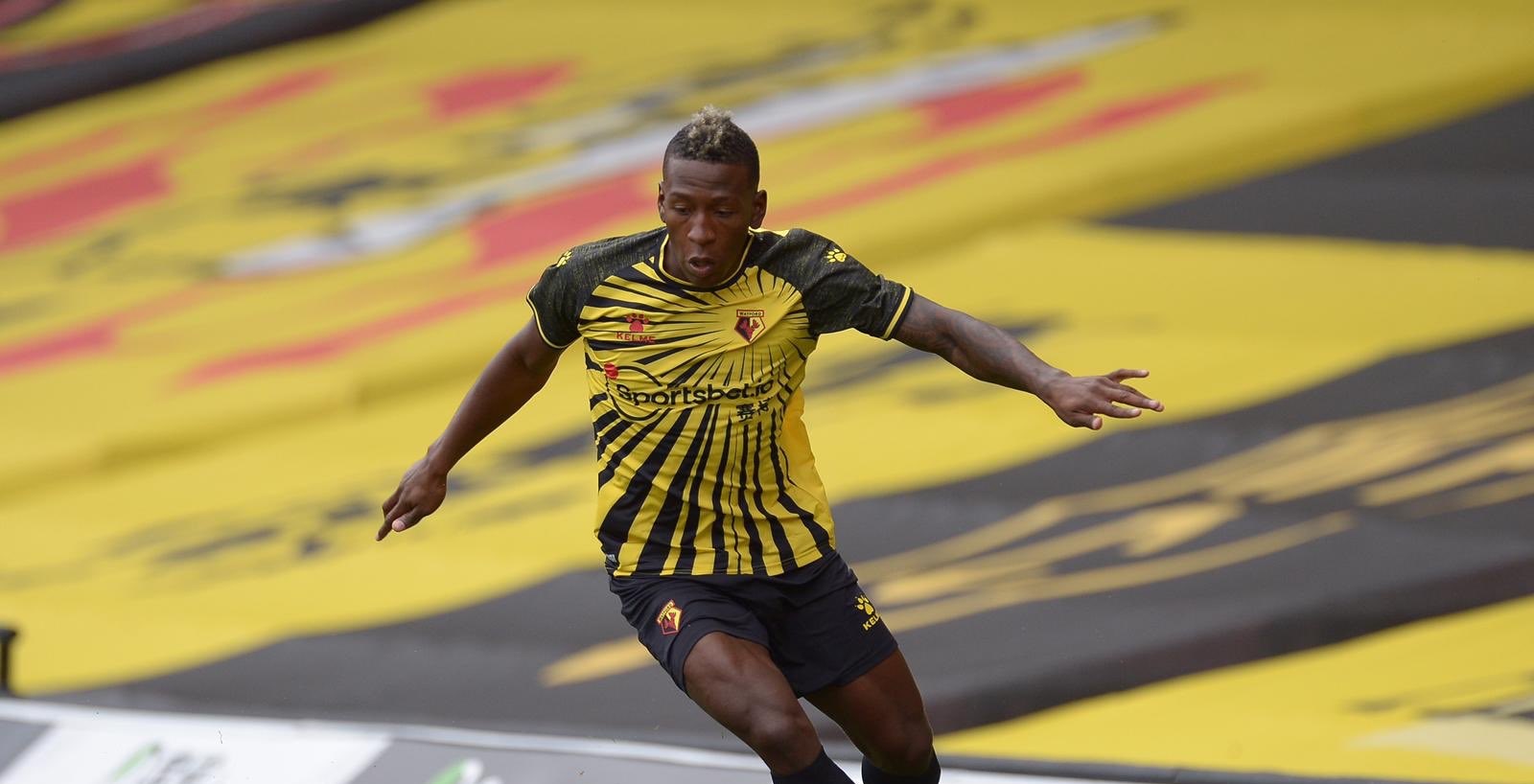 Διεθνής ποδοσφαιριστής έχασε το διαβατήριο του και το ψάχνει μέσω Twitter! (φώτο)