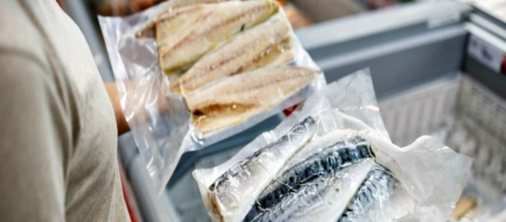 Κίνα: Έλεγχοι σε κατεψυγμένα προϊόντα για εστίες κορωνοϊού