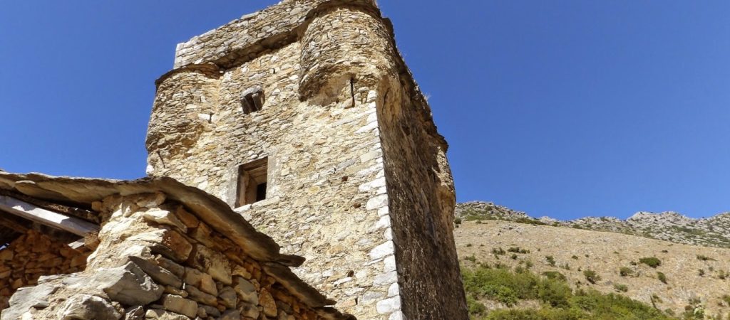 Μεσσηνία: Ο πύργος του Δουράκη στους πρόποδες του Ταϋγέτου που αποτέλεσε κρησφύγετο του Θ.Κολοκοτρώνη