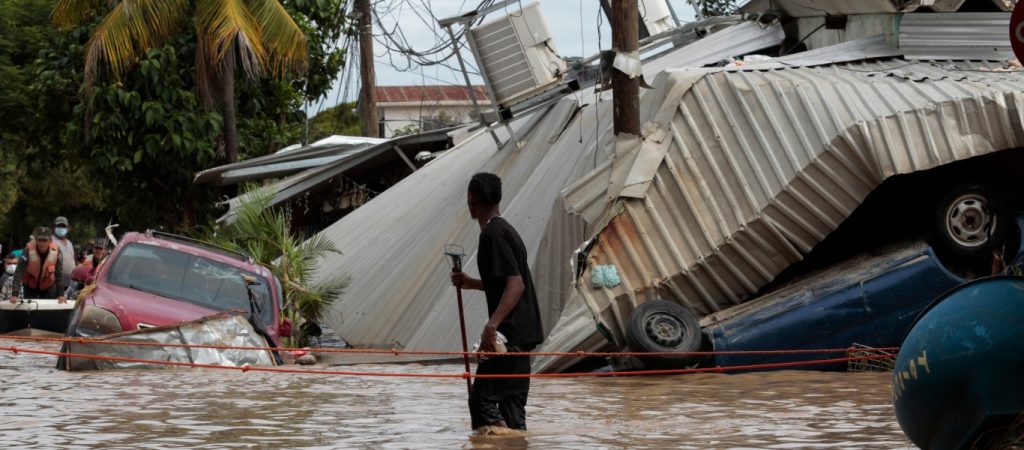 Κεντρική Αμερική: Μεγάλες καταστροφές από τον τυφώνα Γιώτα – Εννιά νεκροί και χιλιάδες τραυματίες
