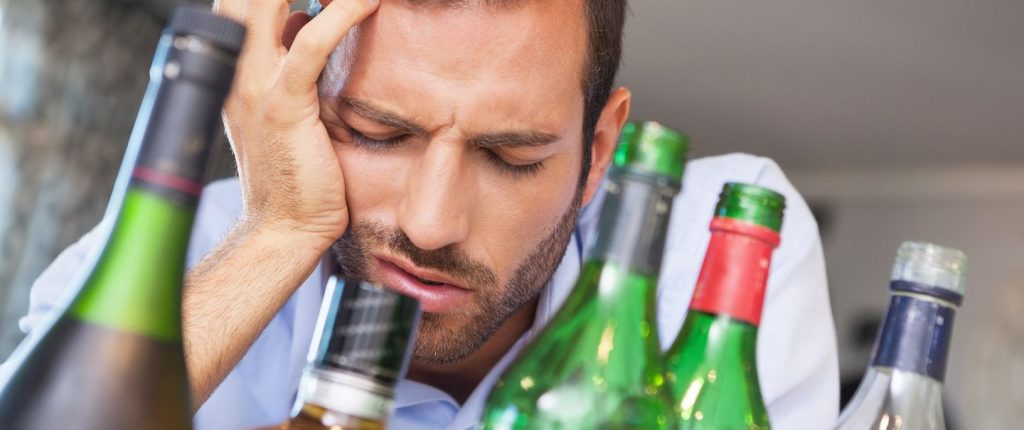 Δεν φαντάζεστε πως προέκυψε η λέξη hangover – Προέρχεται από τη βικτωριανή εποχή