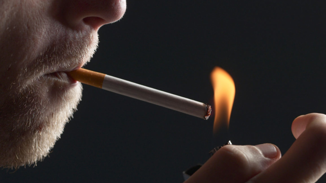Έρευνα: Tο κάπνισμα αυξάνει τον κίνδυνο μόλυνσης από κορωνοϊό και τη σοβαρότητα των συμπτωμάτων