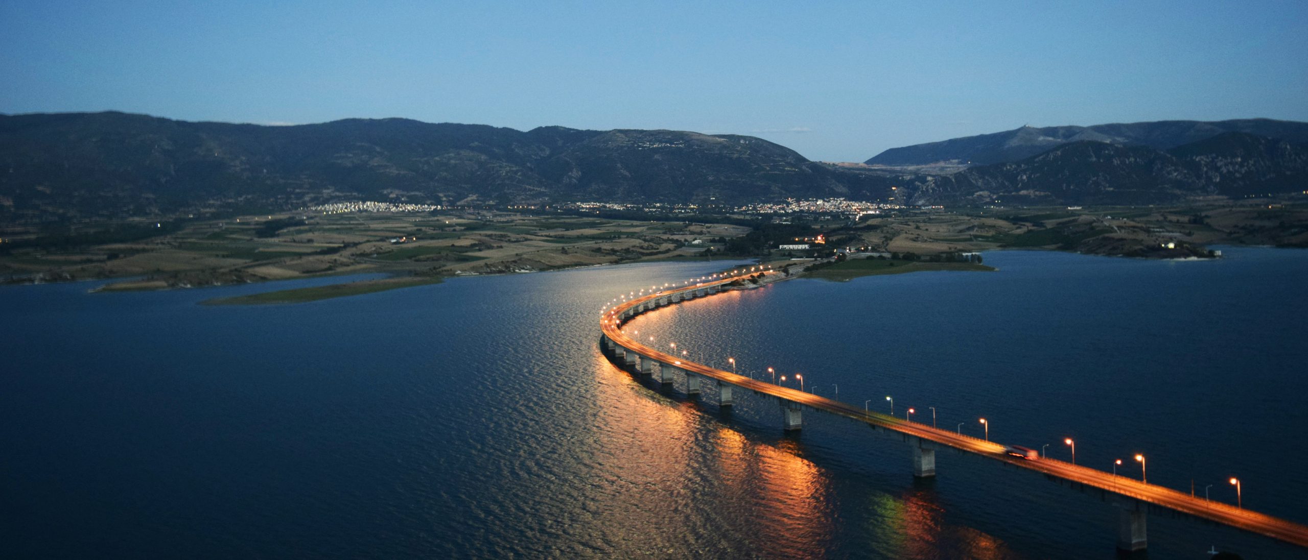 «Νεράιδα»: Η γέφυρα των ερωτευμένων στην Κοζάνη (φωτό)