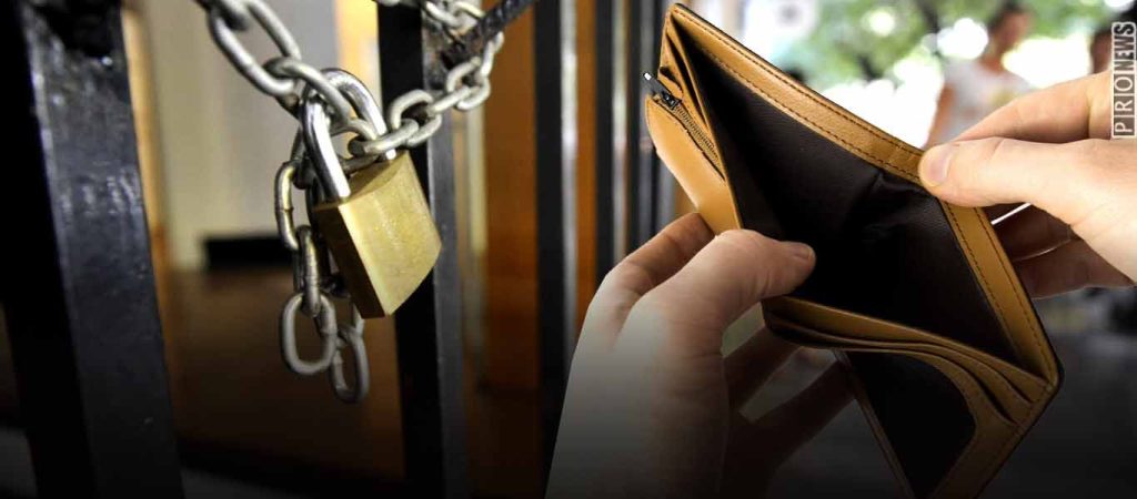 Έρχεται ανθρωπιστική καταστροφή: Τελειώνουν τα λεφτά των πολιτών – Μείωση στις πωλήσεις ακόμα και των σούπερ μάρκετ