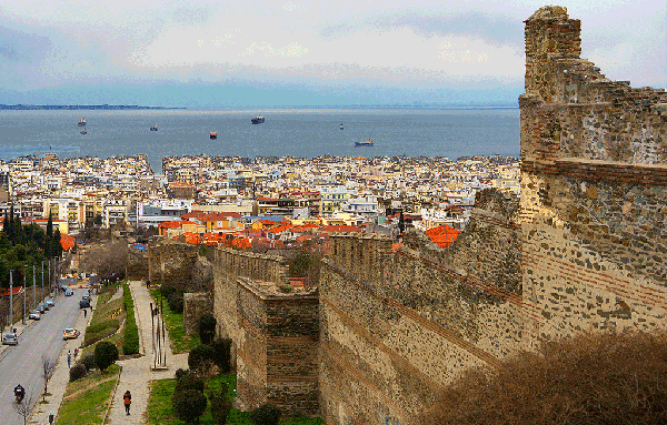 Εγκρίθηκε η ανάπλαση της ζώνης πρασίνου κατά μήκος των βυζαντινών τειχών στη Θεσσαλονίκη