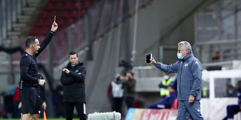 Έξαλλος ο Λ.Μπόλονι: Ξέσπασε στις δηλώσεις του – Τον έβριζαν οπαδοί του Ολυμπιακού