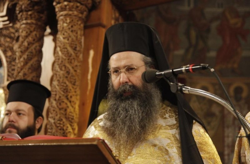 Στο ΑΧΕΠΑ εισήχθη μετά από συμπτώματα κορωνοϊού ο Μητροπολίτης Κίτρους