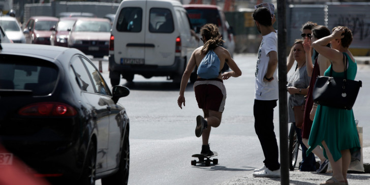 Αυτοί είναι οι κανόνες κυκλοφορίας και τα πρόστιμα για τα οχήματα μικροκινητικότητας