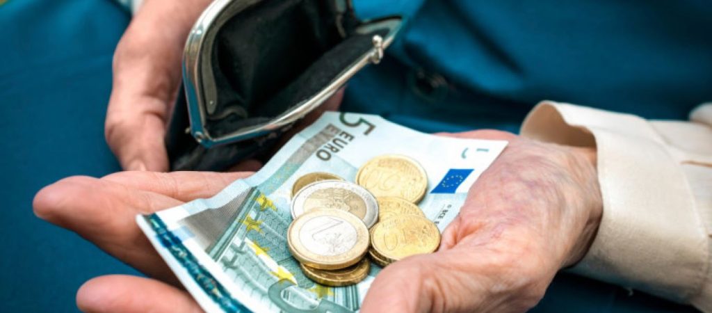 Παράλληλη ασφάλιση: «Κρυφό» χρέος ύψους 600 εκατ. ευρώ στον ΕΦΚΑ