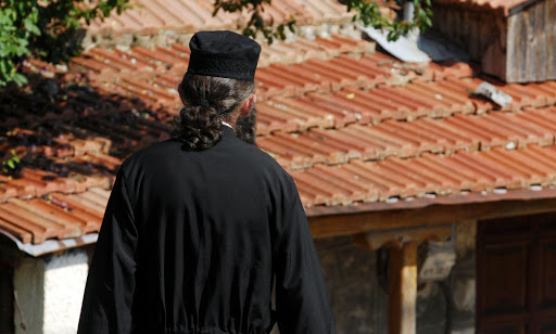 Ιερέας βρέθηκε θετικός στον covid σε χωριό στη Μαγνησία