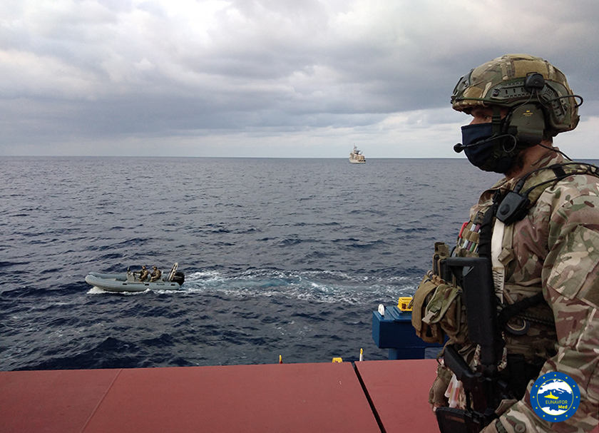 Οι ΟΥΚάδες της Φ/Γ ΑΔΡΙΑΣ σε αποστολή ελέγχου ύποπτου εμπορικού στα ανοιχτά της Λιβύης