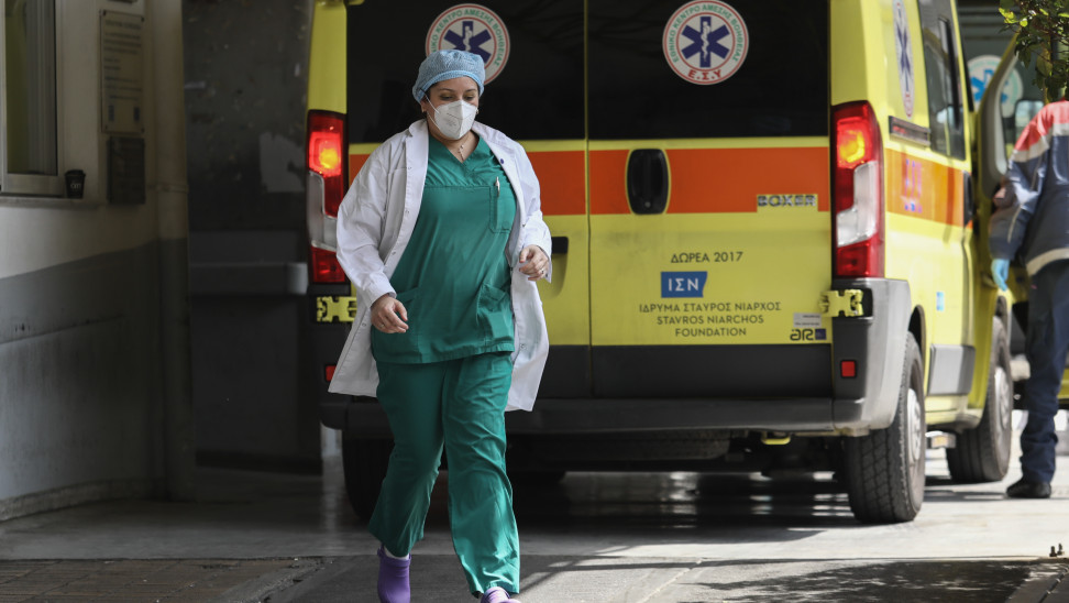 Θρήνος στις Σπέτσες για τον θάνατο 26χρονου οδηγού μηχανής σε τροχαίο