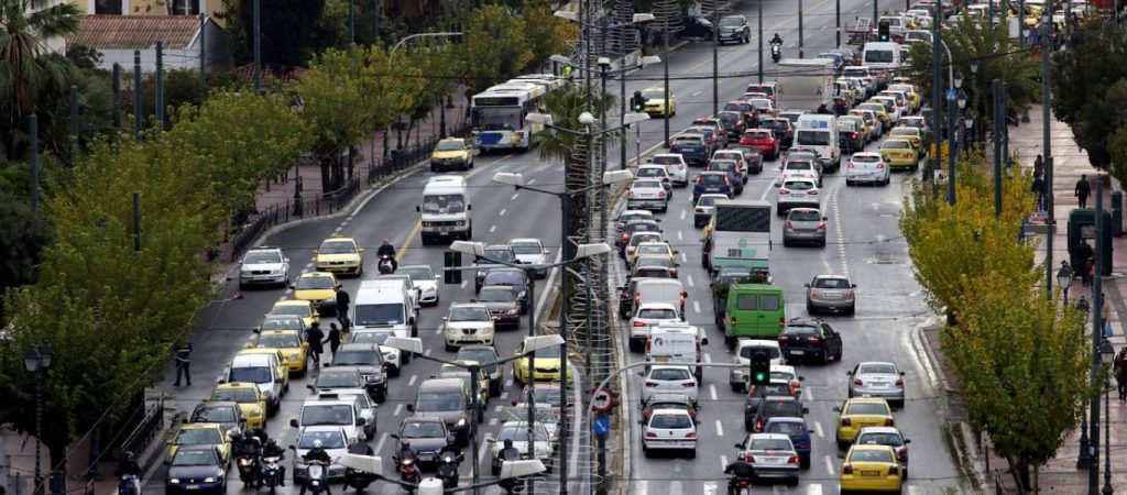 ΑΑΔΕ: 7 βασικές ερωτοαπαντήσεις για τα τέλη κυκλοφορίας