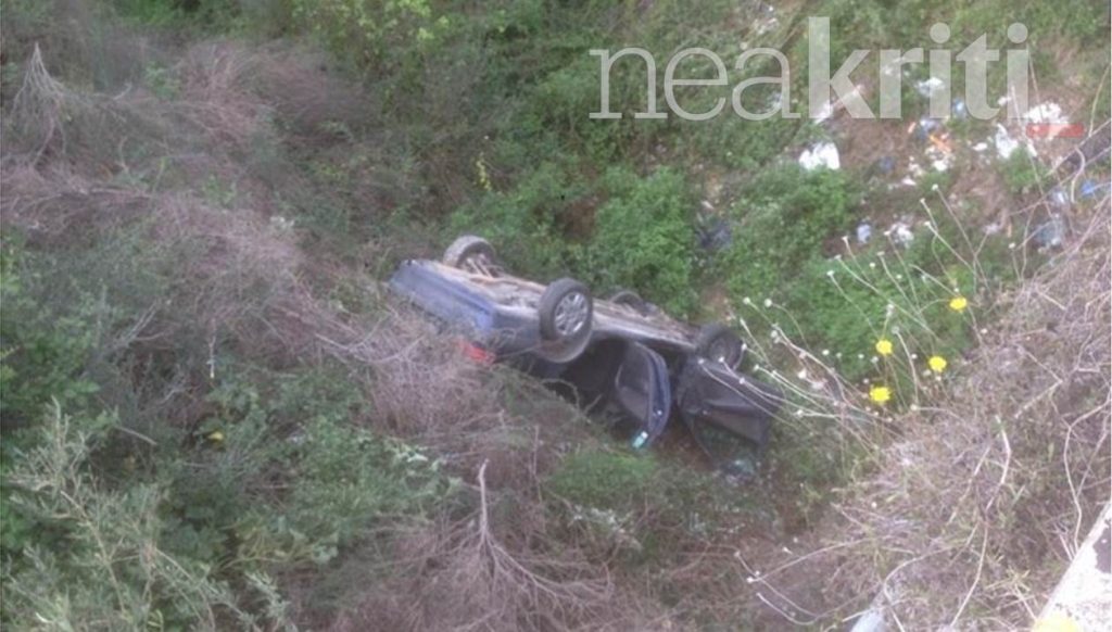 Έχασε τη ζωή του ο οδηγός που έπεσε με το αυτοκίνητό του από γέφυρα στο Ηράκλειο