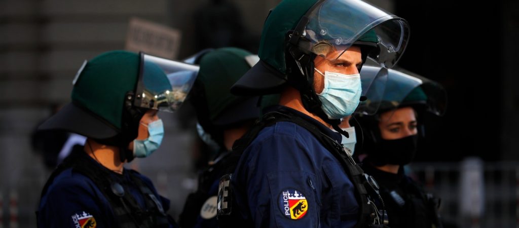 Ελβετία: 28χρονη μαχαίρωσε γυναίκα σε πολυκατάστημα στο Λουγκάνο – Ανοιχτό το ενδεχόμενο τρομοκρατίας