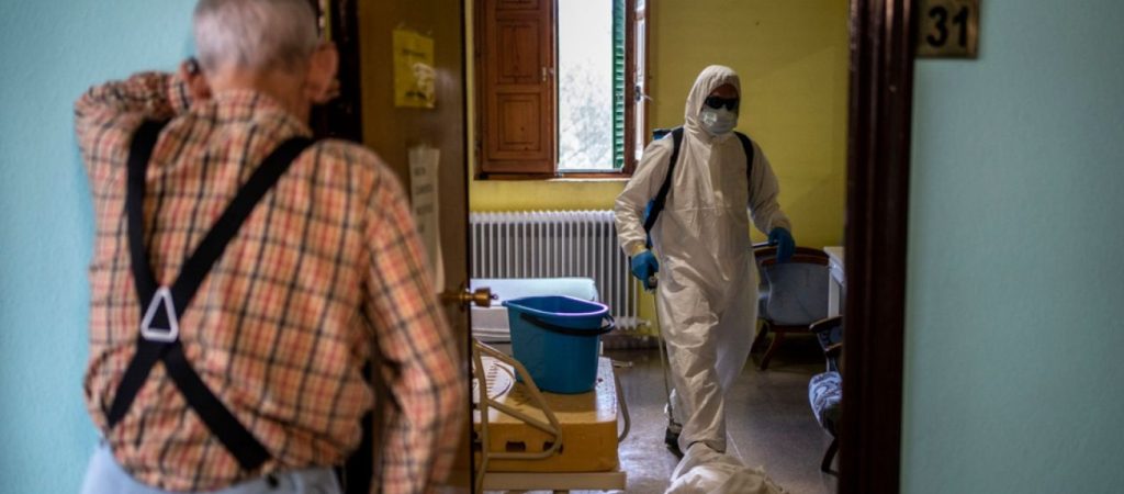 Ισπανία: Προτεραιότητα σε τρόφιμους και υγειονομικούς γηροκομείων για τον εμβολιασμό κατά του ιού