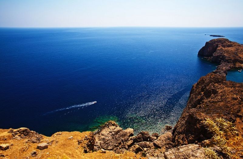 Πηγάδι των Οινουσσών: To πιο βαθύ σημείο της Μεσογείου βρίσκεται στην Ελλάδα