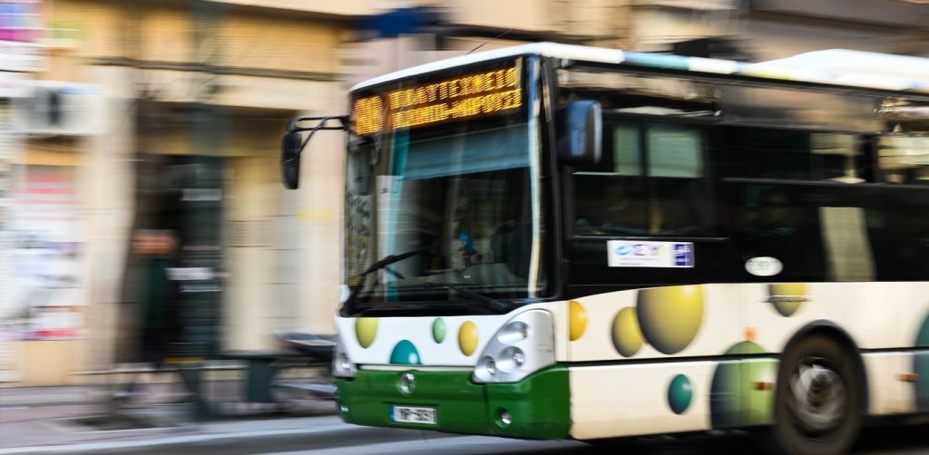 Απεργία στα ΜΜΜ: Δεν θα συμμετάσχουν τα λεωφορεία έπειτα από παρέμβαση του Κ.Καραμανλή (βίντεο)