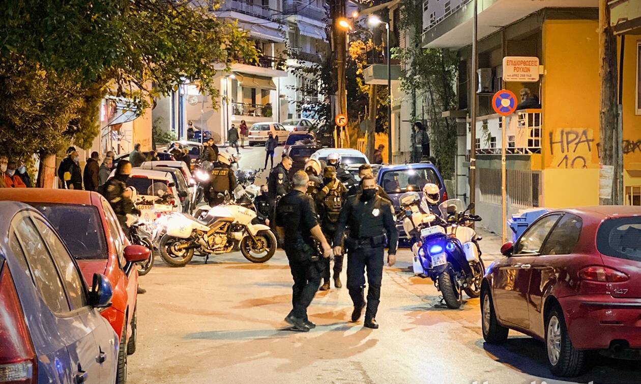 Αφέθηκαν ελεύθεροι οι νεαροί για το επεισόδιο με τους αστυνομικούς στη Θεσσαλονίκη