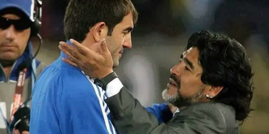 Ντιέγκο Μαραντόνα: Το «αντίο» του Γ.Καραγκούνη – «Μαζί σου ερωτευτήκαμε το ποδόσφαιρο» (φωτό)