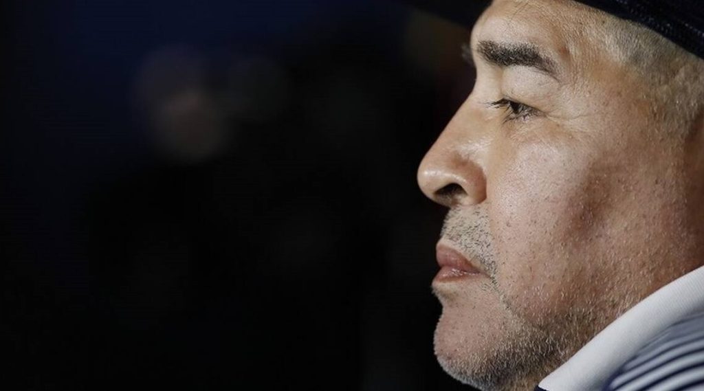 Ντιέγκο Μαραντόνα: Ενός λεπτού σιγή στα ματς του Champions League (φωτό)