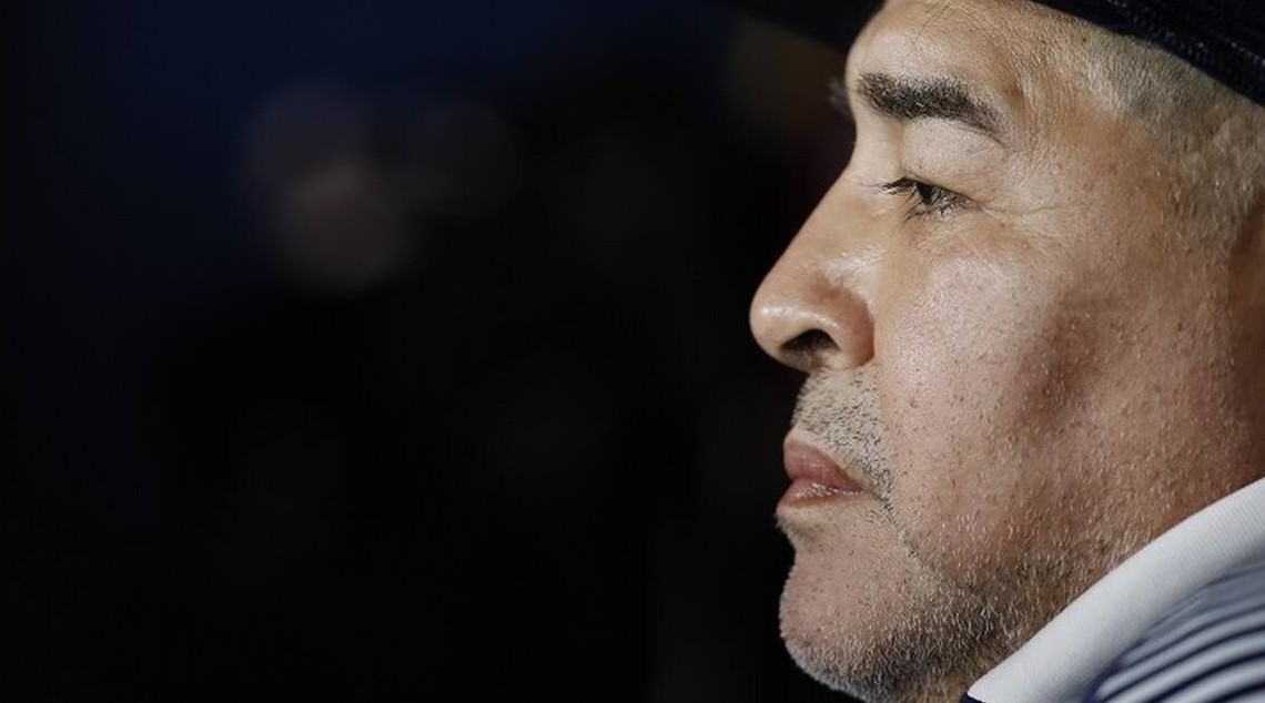 Ντιέγκο Μαραντόνα: Ενός λεπτού σιγή στα ματς του Champions League (φωτό)