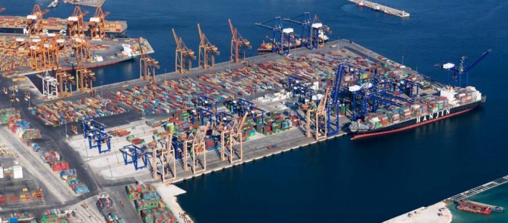 «Πυρ και μανία» η COSCO με την κυβέρνηση – Τα δύο «καυτά» θέματα και η διάρρευση της επιστολής