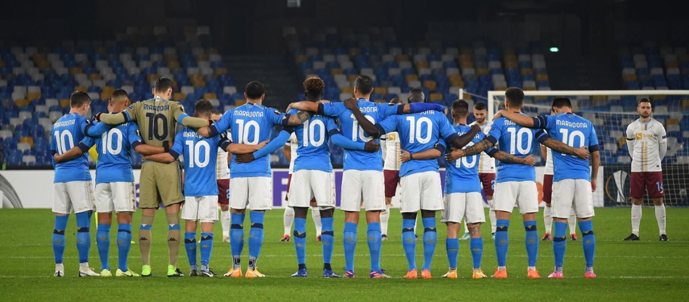 Europa League: Οι παίκτες της Νάπολι εμφανίστηκαν στο γήπεδο με την φανέλα του Μαραντόνα (βίντεο)