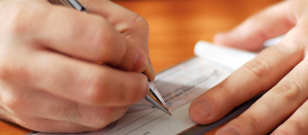 Παράταση για τις μεταχρονολογημένες επιταγές επιχειρήσεων που έκλεισαν με κρατική εντολή