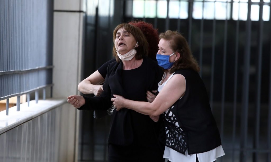 Μητέρα Ε.Τοπαλούδη: «Την σκότωσαν γιατί ήταν γυναίκα»