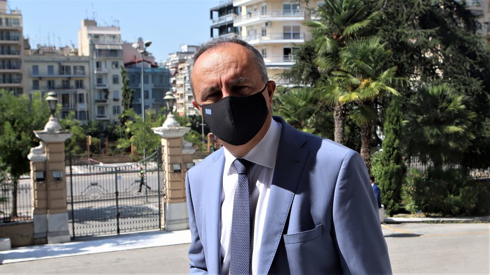 Για τον Καράογλου «φταίνε» οι Θεσσαλονικείς που πήγαν στα «λαδάδικα» και εξαπλώθηκε ο ιός