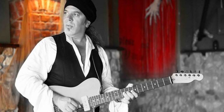 Πέθανε σε ηλικία 54 ετών ο μουσικός Βασίλης Blue Σωτηρίου