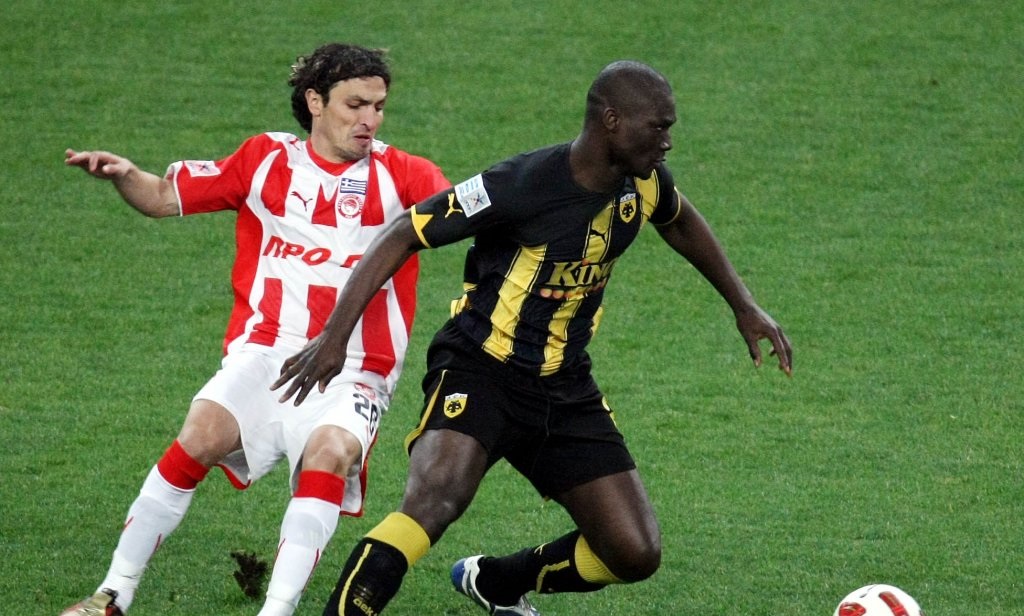 Νεκρός ο Π.Ντιόπ: Όταν οι οπαδοί της ΑΕΚ τον είχαν υποδεχθεί σαν ήρωα και το γκολ του κόντρα στον Ολυμπιακό (βίντεο)