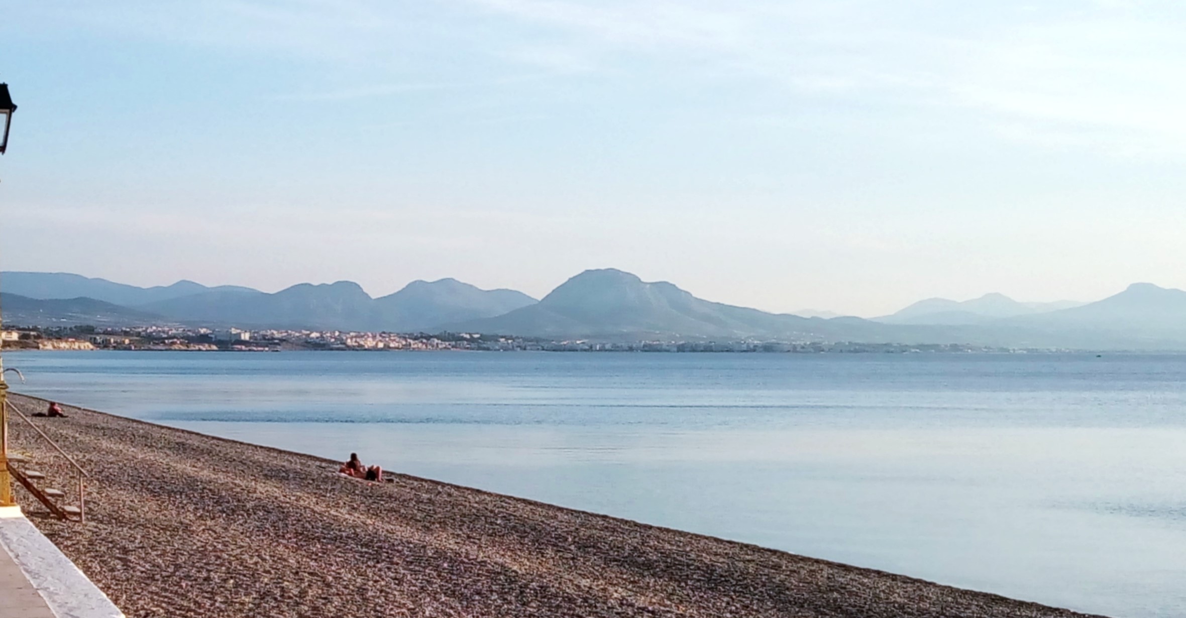 Λουτράκι: Κάτοικος δεν πίστευε στα μάτια του με αυτό που ξέβρασε η θάλασσα (βίντεο)