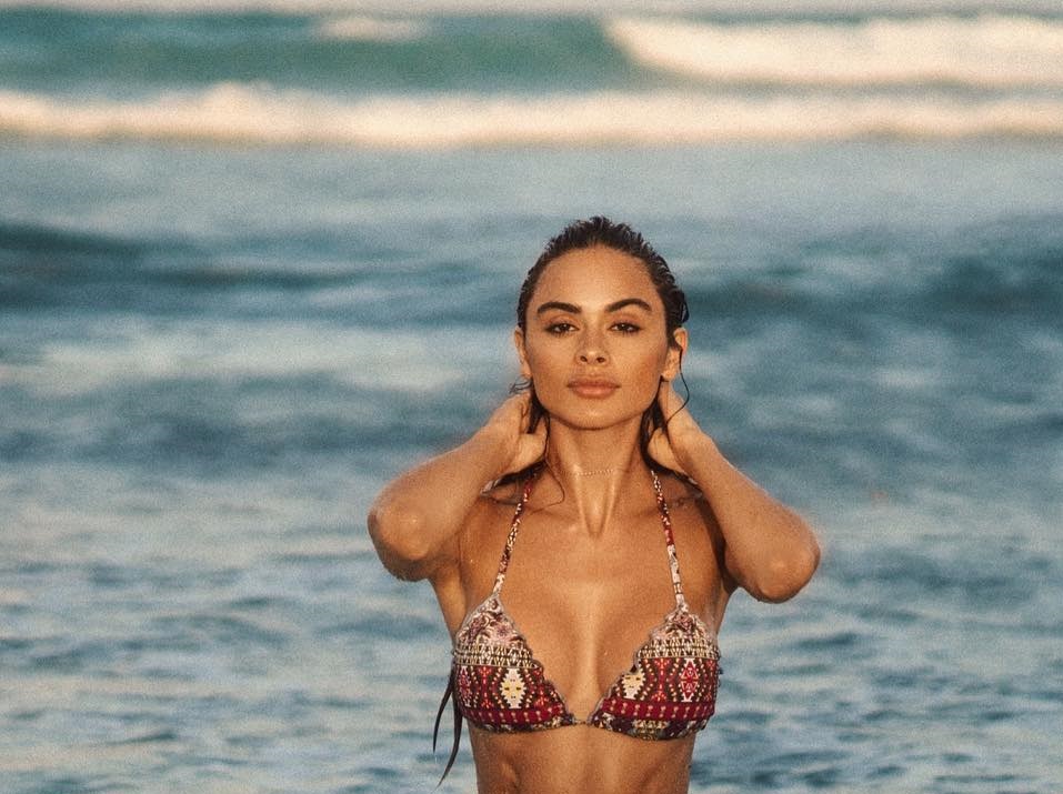 Sophia Esperanza: Η μελαχρινή που θα.. φωτίσει την ημέρα σου (φώτο)