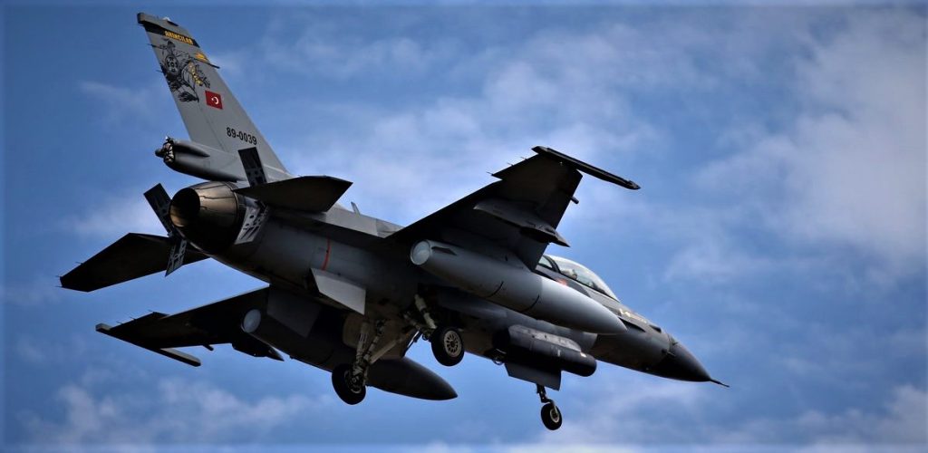 Διχοτομεί de facto το Αιγαίο η Άγκυρα: «Απαγορεύει» ελληνικές δυνάμεις να αναπτυχθούν ανατολικά του 25ου Μεσημβρινού