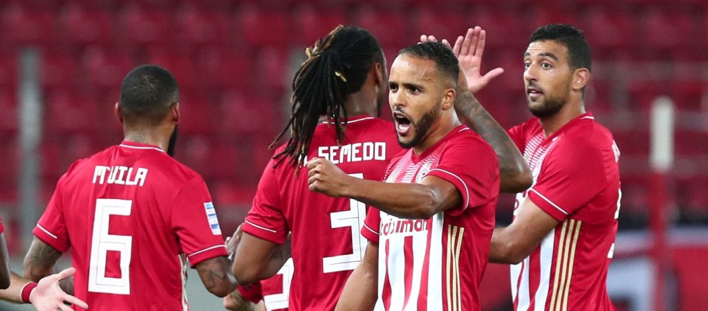 Ελληνικό πρωτάθλημα: Προχωρά σε έξι ανανεώσεις συμβολαίων ο Ολυμπιακός