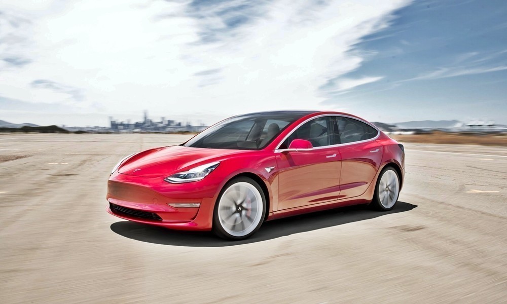 Πρώην εργαζόμενος της Tesla θα πληρώσει 400.000 δολάρια