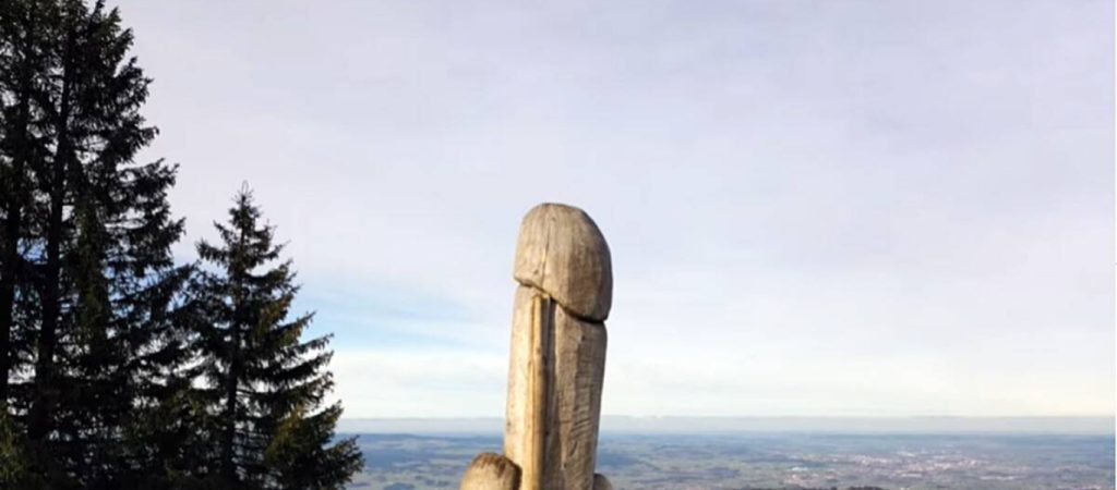 Βαυαρία: Μυστήριο γύρω από την εξαφάνιση γιγάντιου ξύλινου φαλλού από βουνό