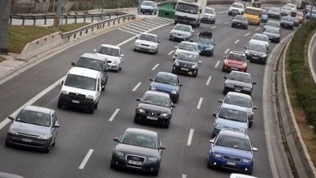 Ο κορωνοϊός έκανε τους Ευρωπαίους να στραφούν στην αγορά μεταχειρισμένου ΙΧ για να αποφύγουν τα ΜΜΜ