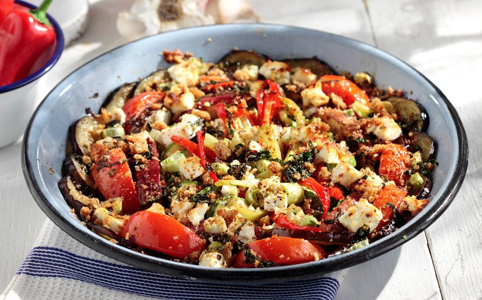 Δέκα λιποδιαλυτικοί συνδυασμοί τροφίμων που «καίνε» το λίπος και υπόσχονται θεαματικά αποτελέσματα