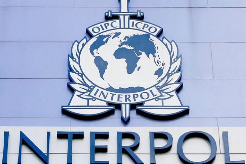 Interpol: «Καμπανάκι» για το εμβόλιο – «Πιθανόν να κυκλοφορήσουν πλαστά»