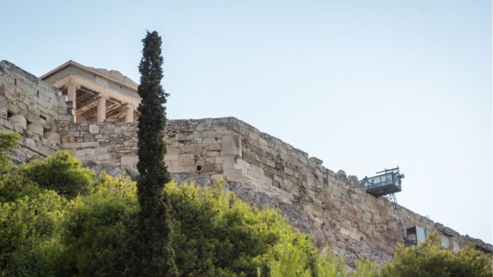 Εγκαινιάστηκε ο ανελκυστήρας για ΑμεΑ στην Ακρόπολη – Τι δήλωσε ο Κ.Μητσοτάκης (βίντεο-φωτο)