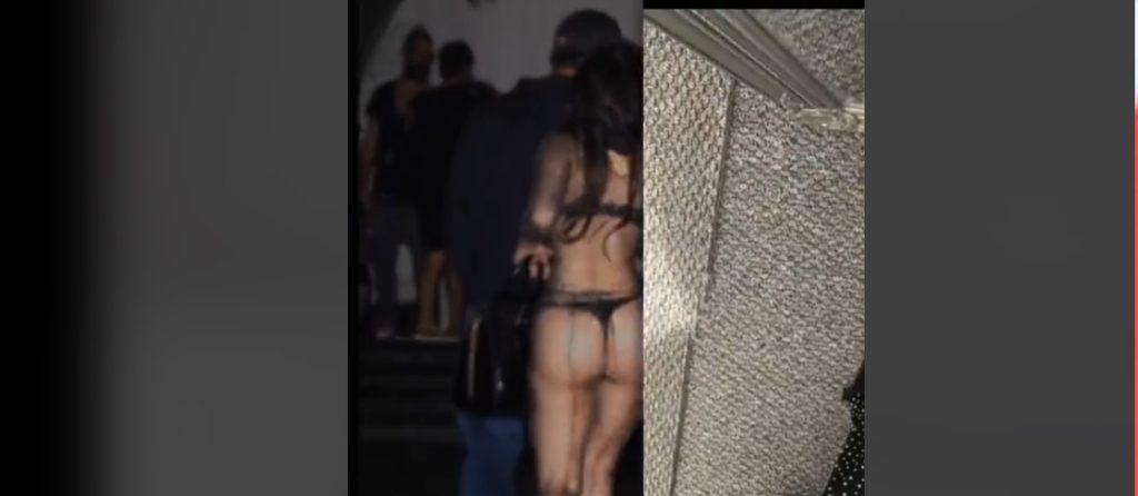 Τα προβλήματα του online shopping: Αγόρασε παντελόνι και της βγήκε… διάφανο (φώτο)