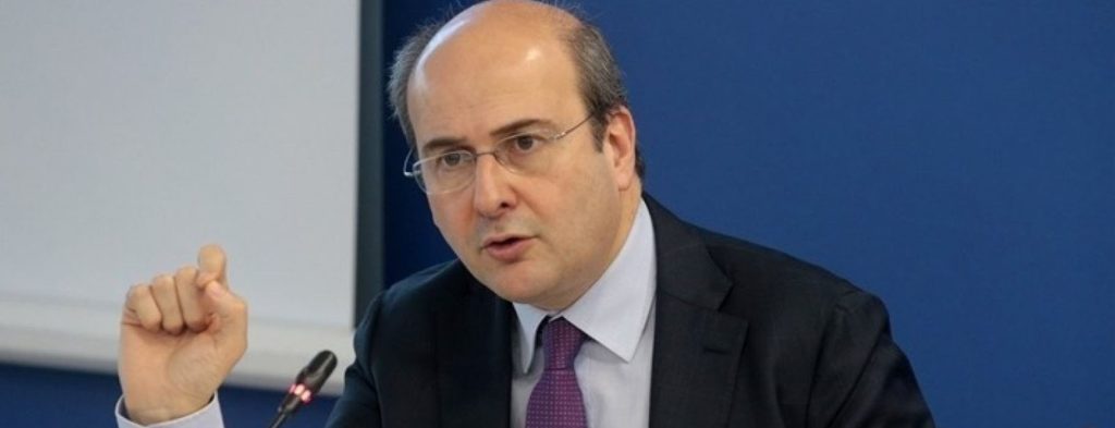 «Τρέχει και δεν φτάνει» ο Κ.Χατζηδάκης: Προσπαθεί να… πιέσει τις εταιρείες ενέργειας να μειώσουν τις τιμές