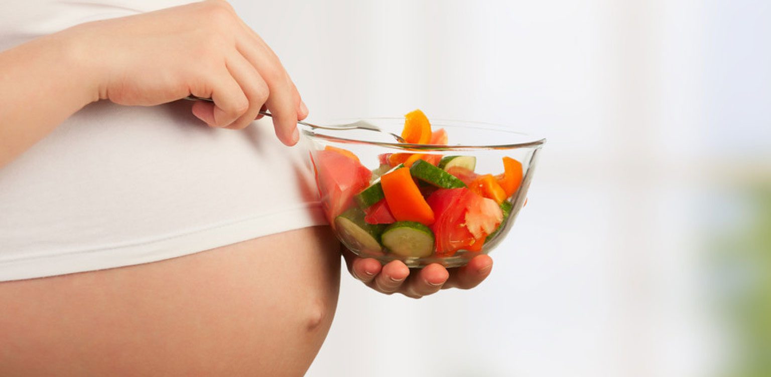 Οι 4+1 τροφές που πρέπει να καταναλώνει μια έγκυος