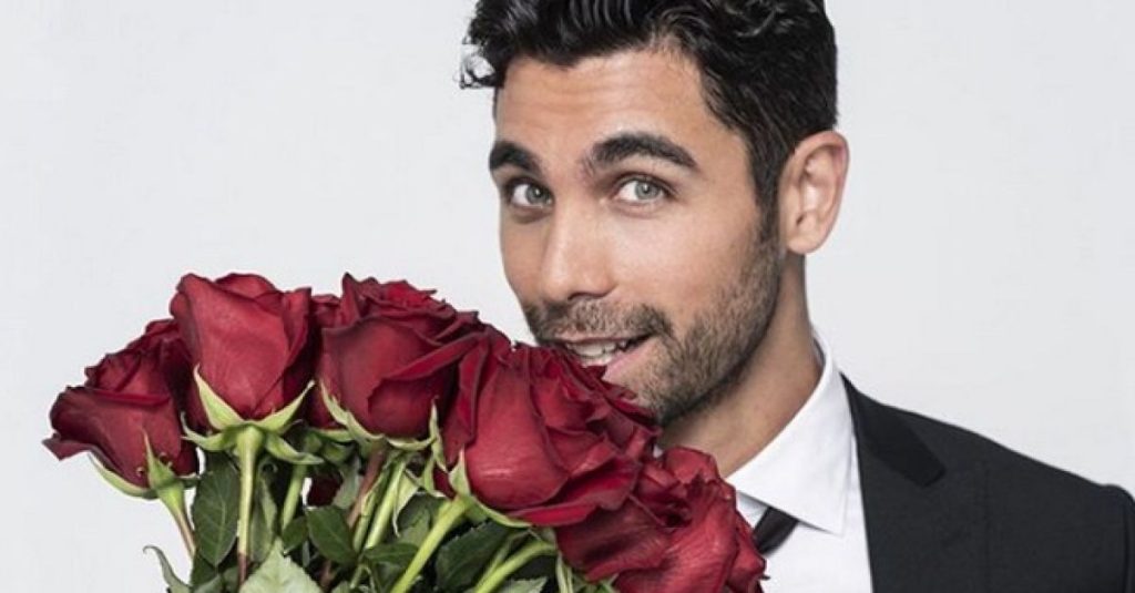 The Bachelor: Αποχώρησε ακόμα μια παίκτρια που δεν κατάφερε να κερδίσει την «καρδιά» του Παναγιώτη (βίντεο)