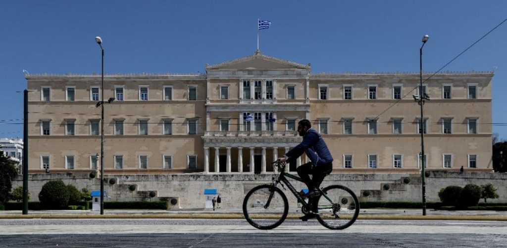 Α.Βατόπουλος: «Είναι υγειονομικά επικίνδυνο να ανοίξει η αγορά» (βίντεο)