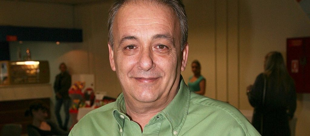 J2US: Δεν εμφανίστηκε στο βραδινό σόου ο Α.Μικρούτσικος λόγω… κολλημάτων