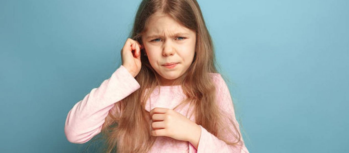 Πόνος στο αυτί του παιδιού: Τι να κάνετε για να το απαλλάξετε